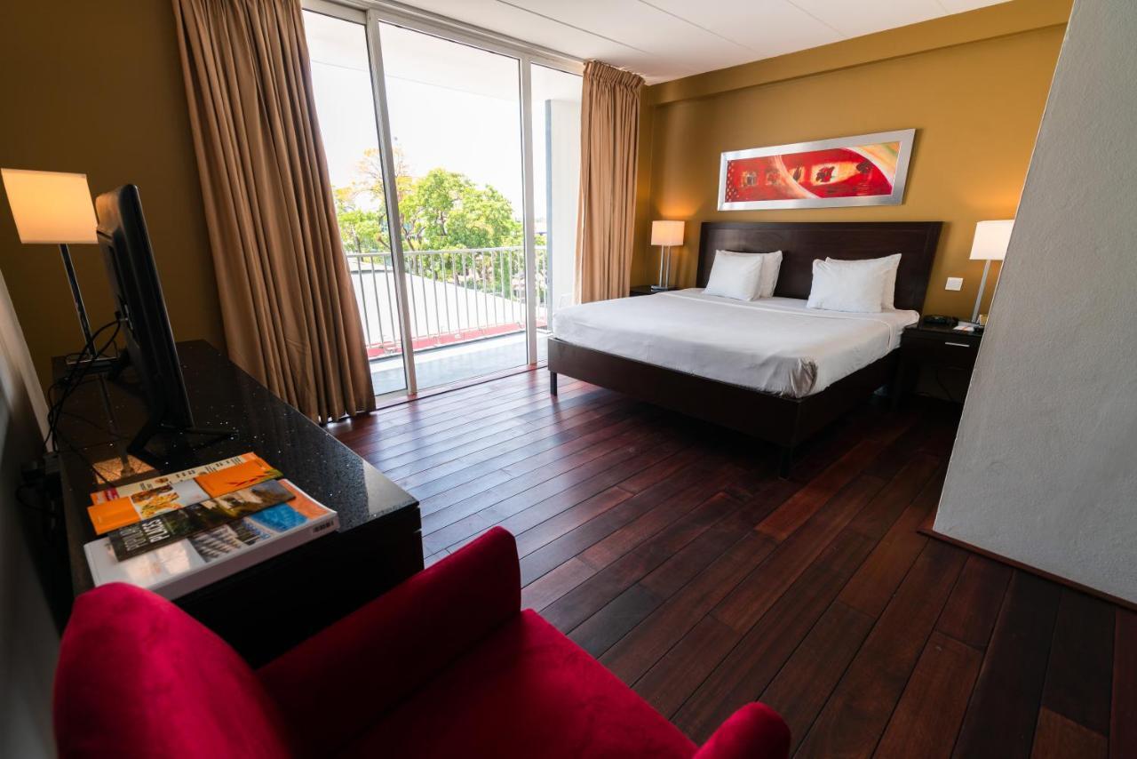 Radisson Hotel Парамарибо Екстериор снимка